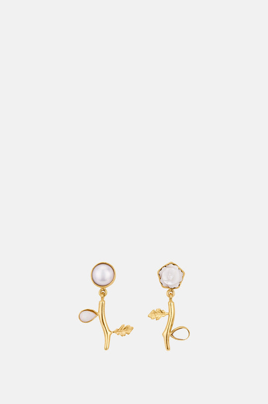 Flower Drop Pearl Earrings