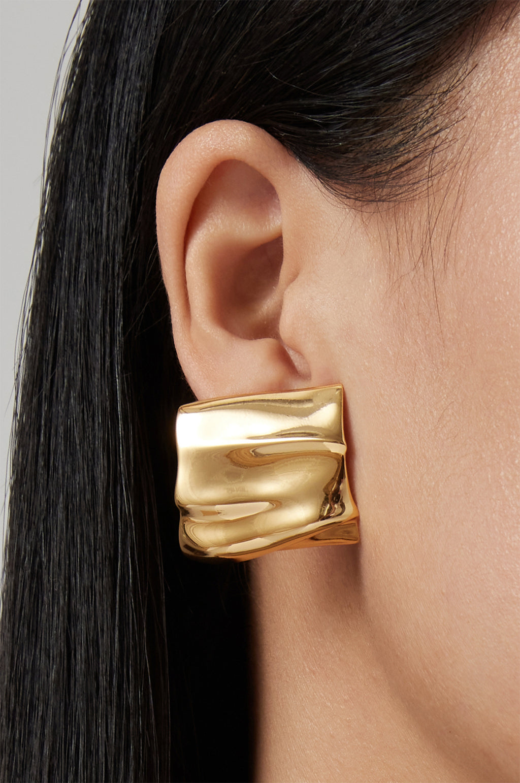 Sundra Gold Earrings