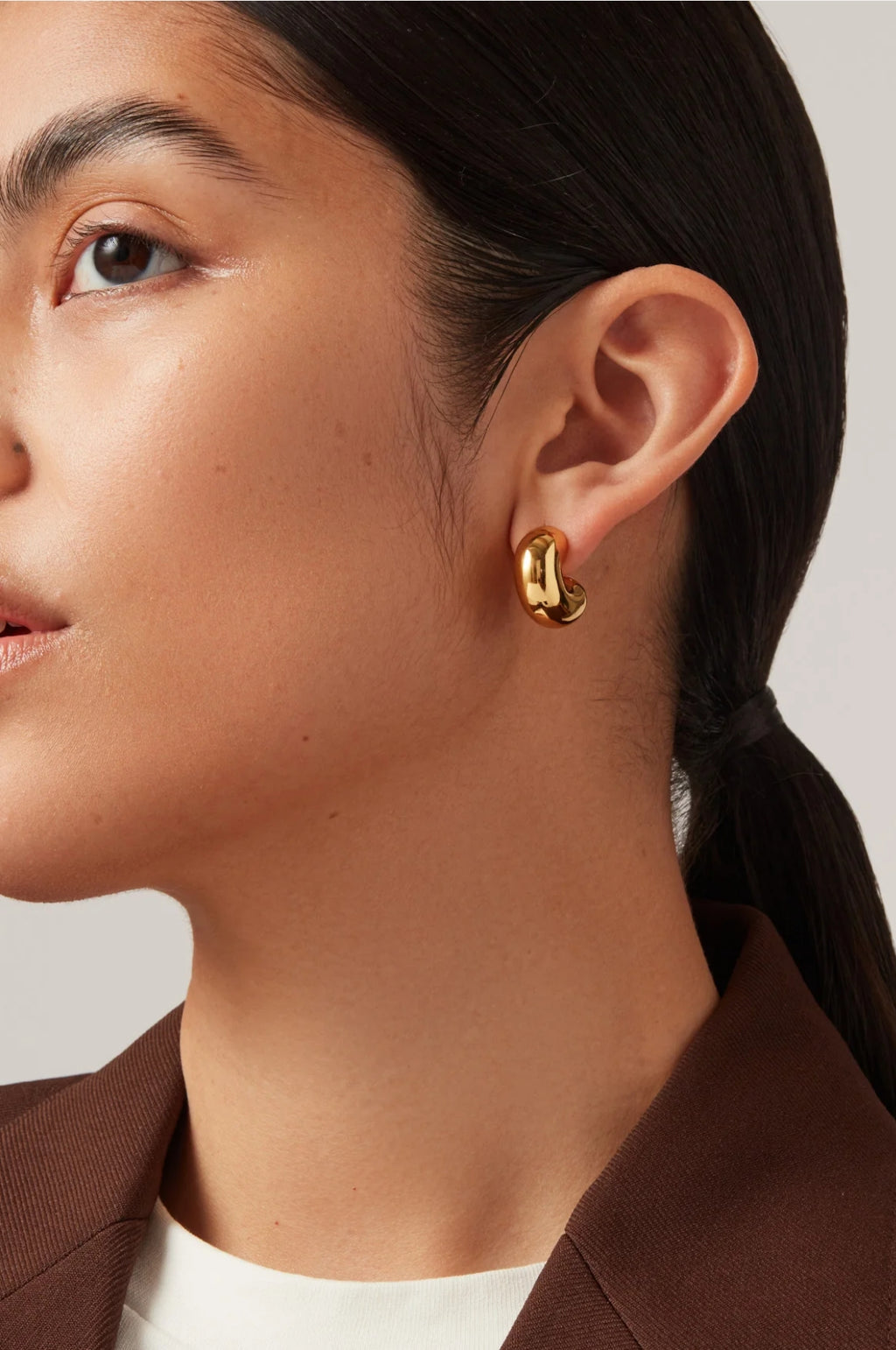 Tome Medium Gold Hoop Earrings