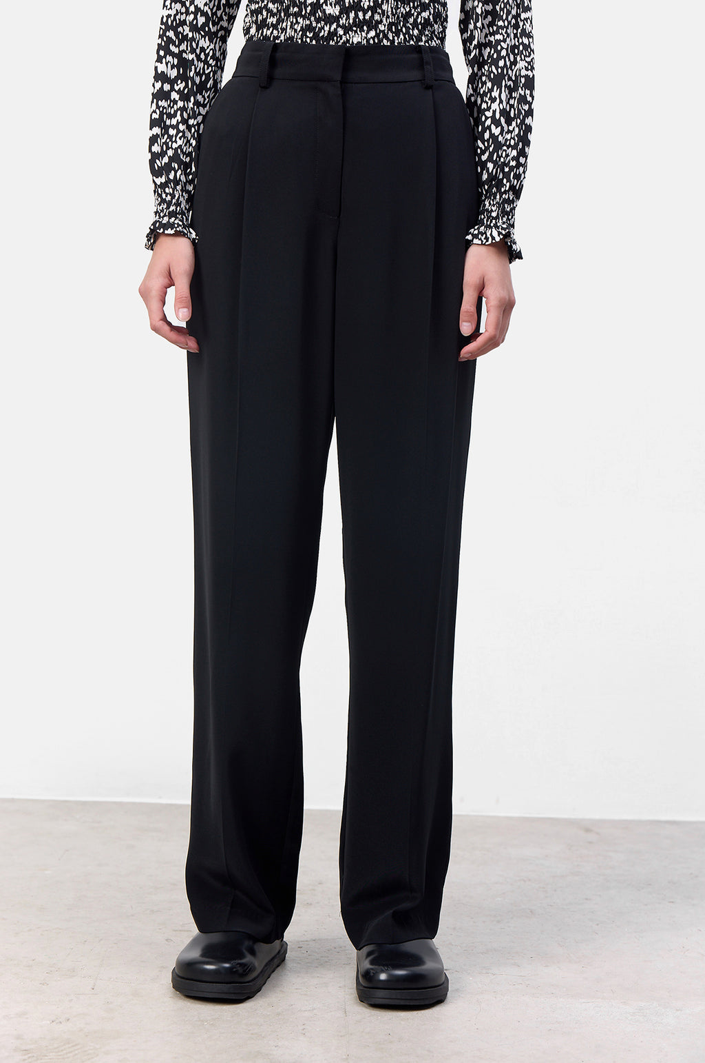 Levete Room Ellen Pants Black – The Hambledon