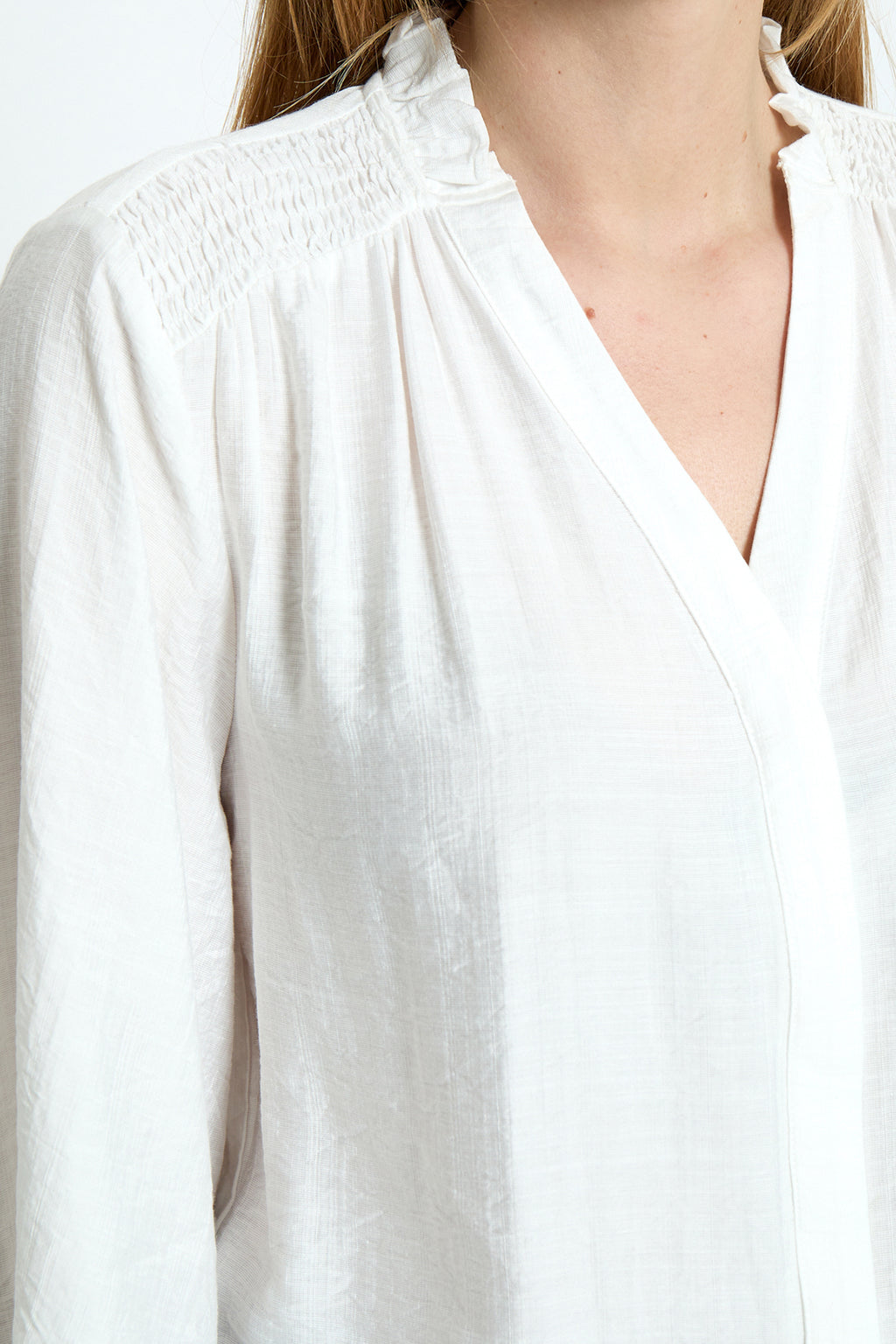 Seria V-Neck Shirt Cloud Dancer