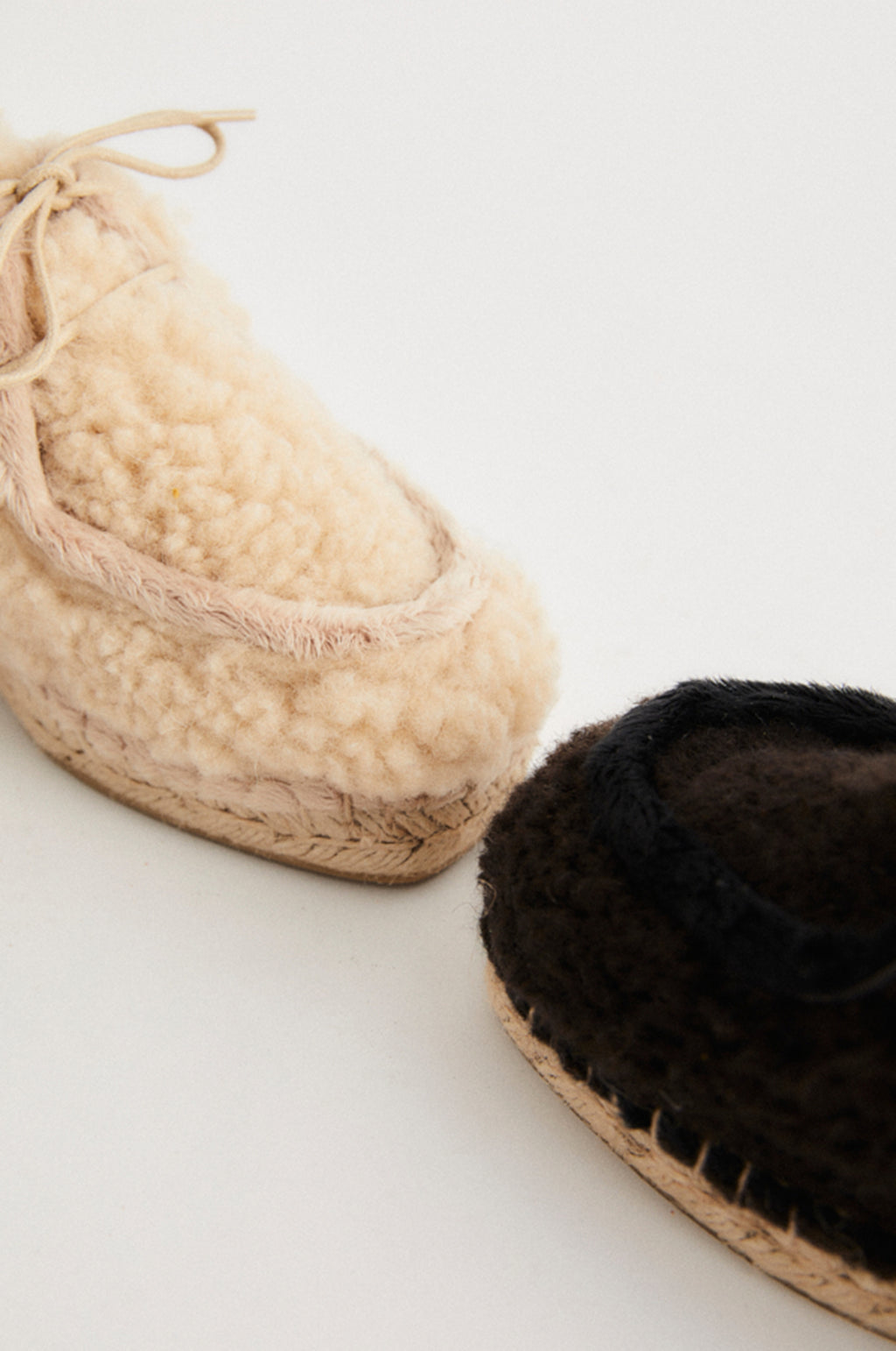 Txalupa Lace Up Beige