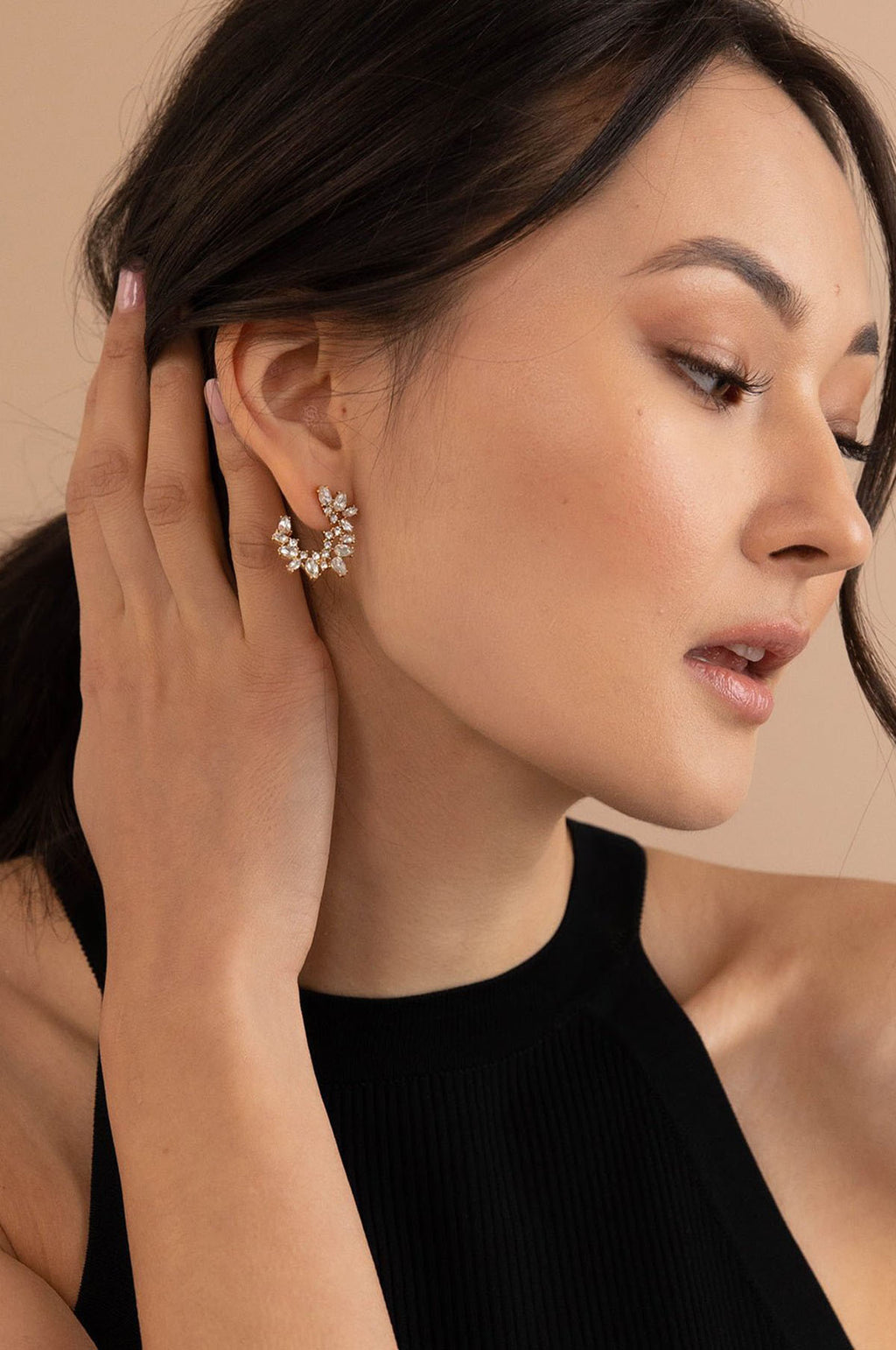 Lupe Crescent Stud Earrings