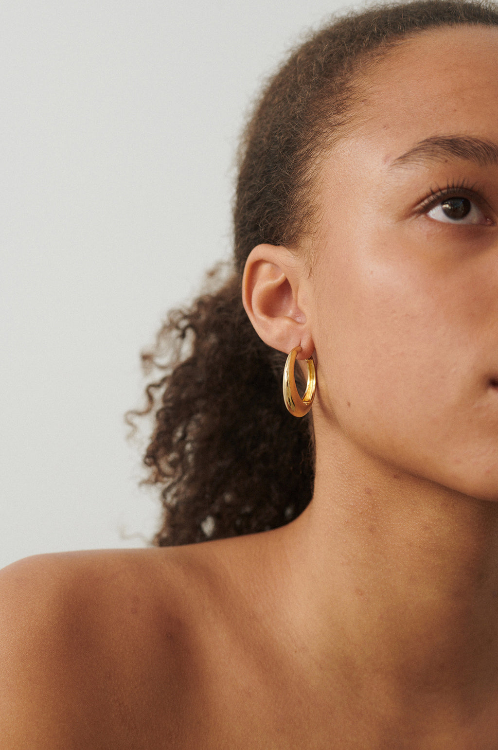 Large Globe Gold Huggies