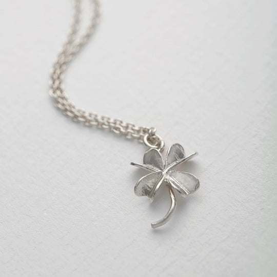 A.M. Baby Lucky Clover Necklace Silver