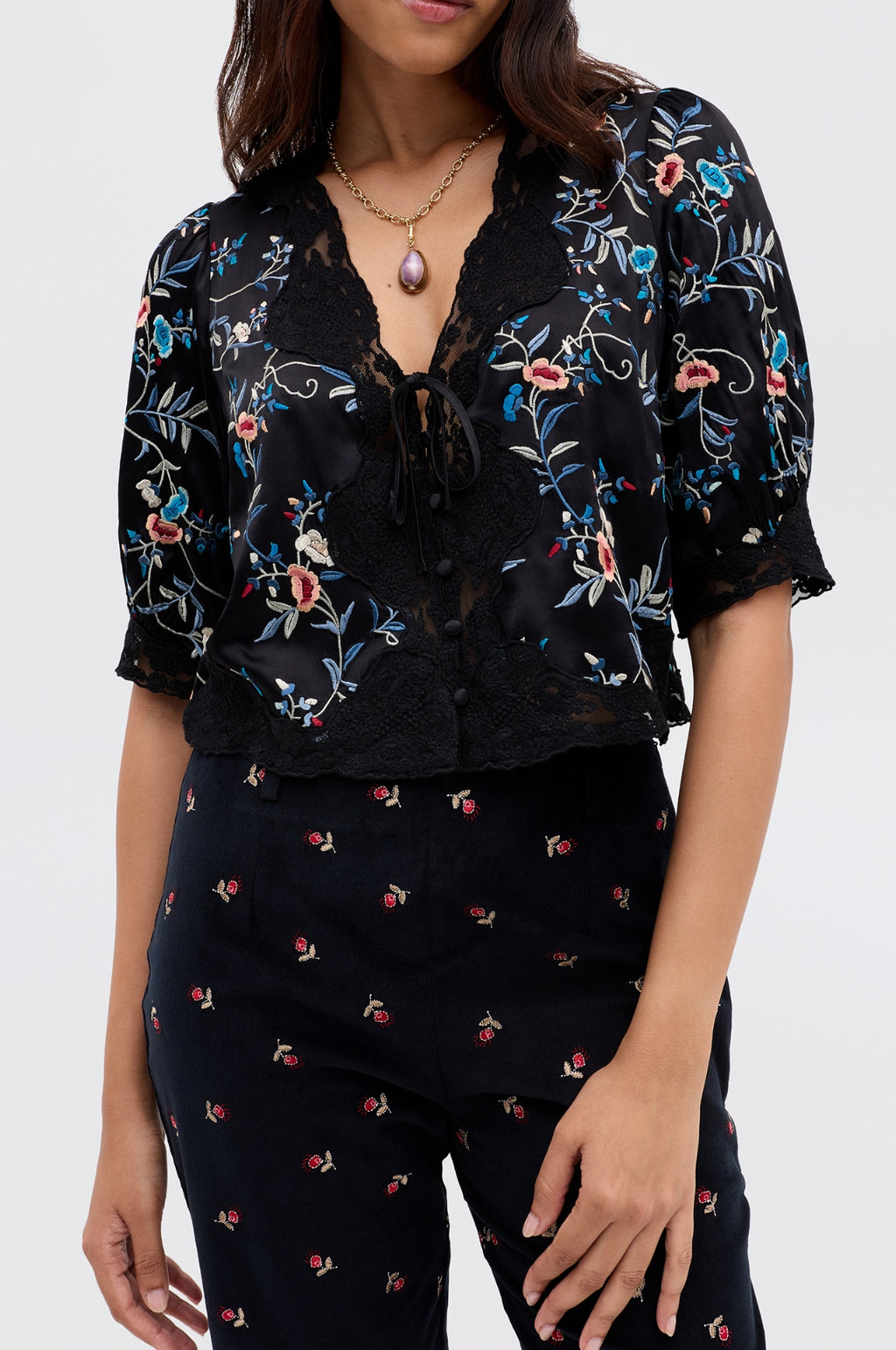 Ursula Top Botanical Embroidery Black
