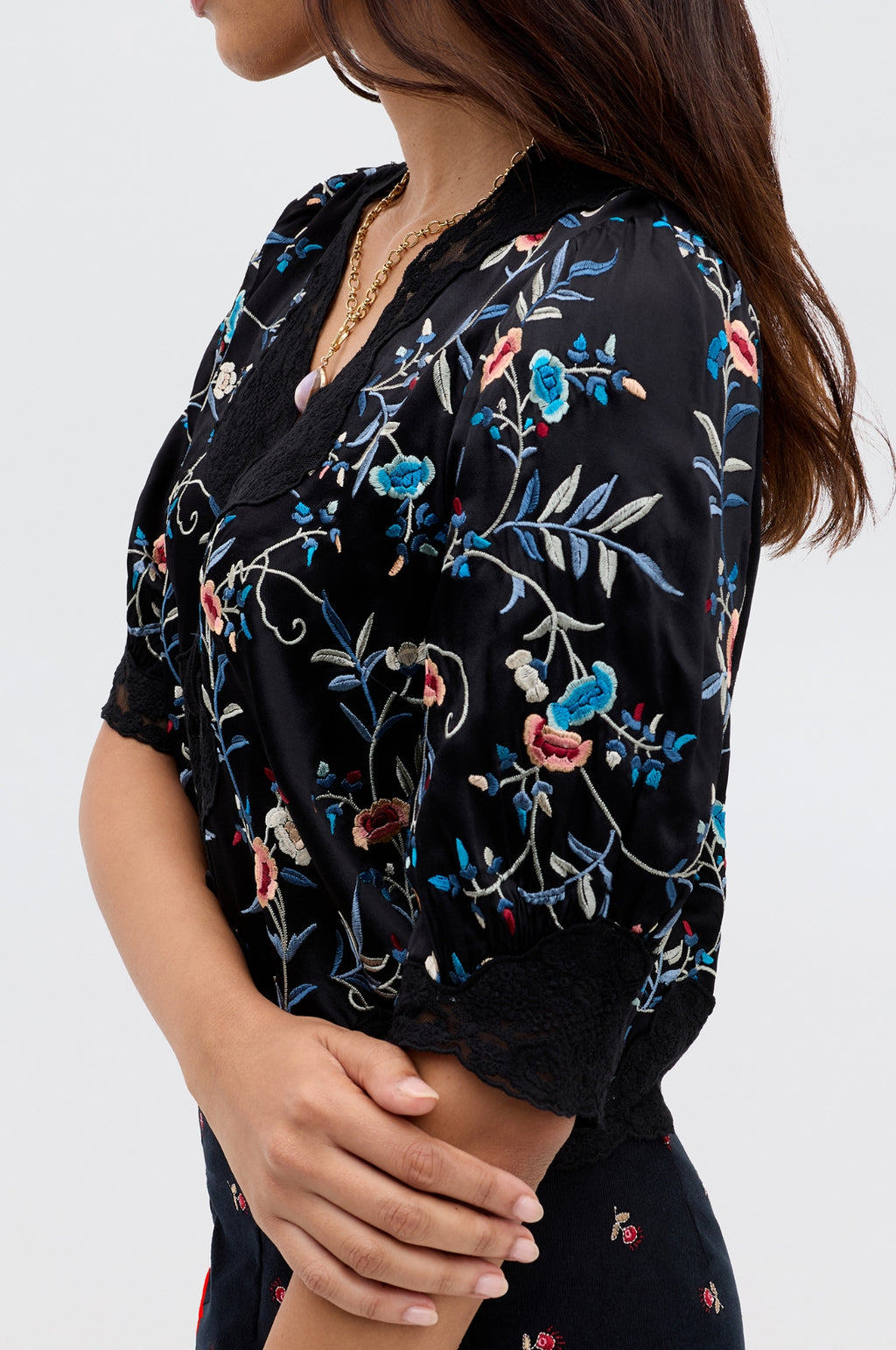 Ursula Top Botanical Embroidery Black