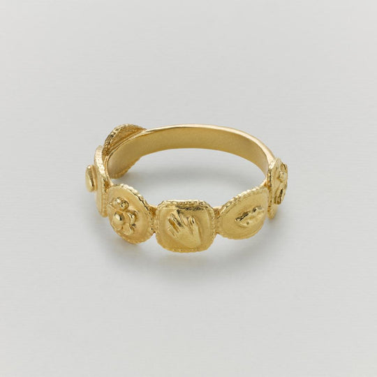 A.M. Gratitude for Nature Half Wreath Ring Gold