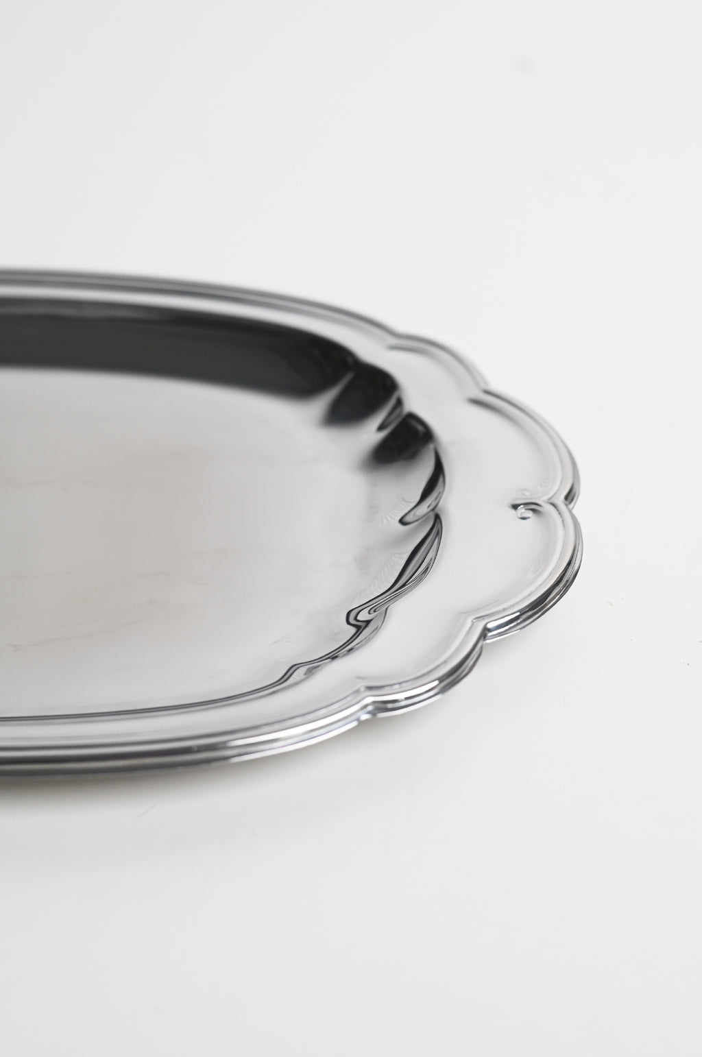 Scalloped Serving Tray Small