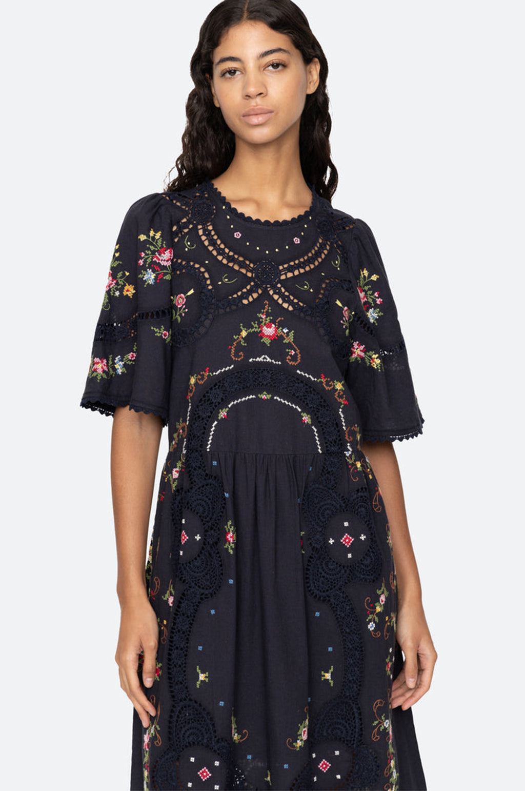 Edwina Embroidery S/Slv Dress Navy
