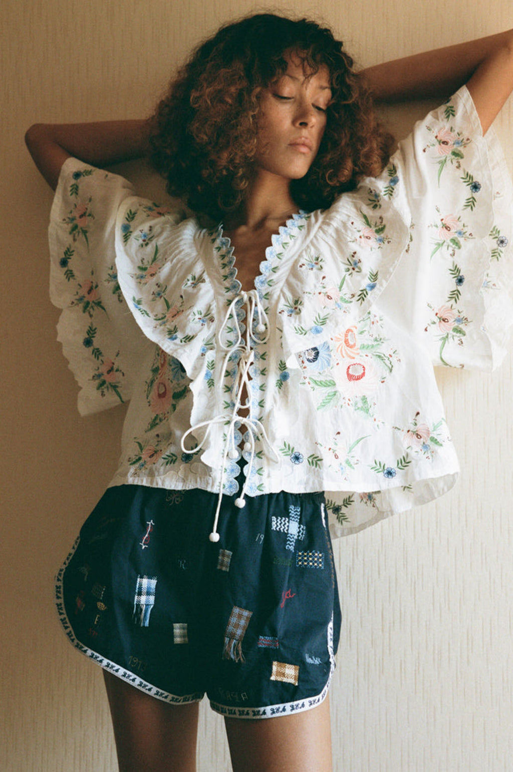 Serafina Embroidery S/Slv Top Cream