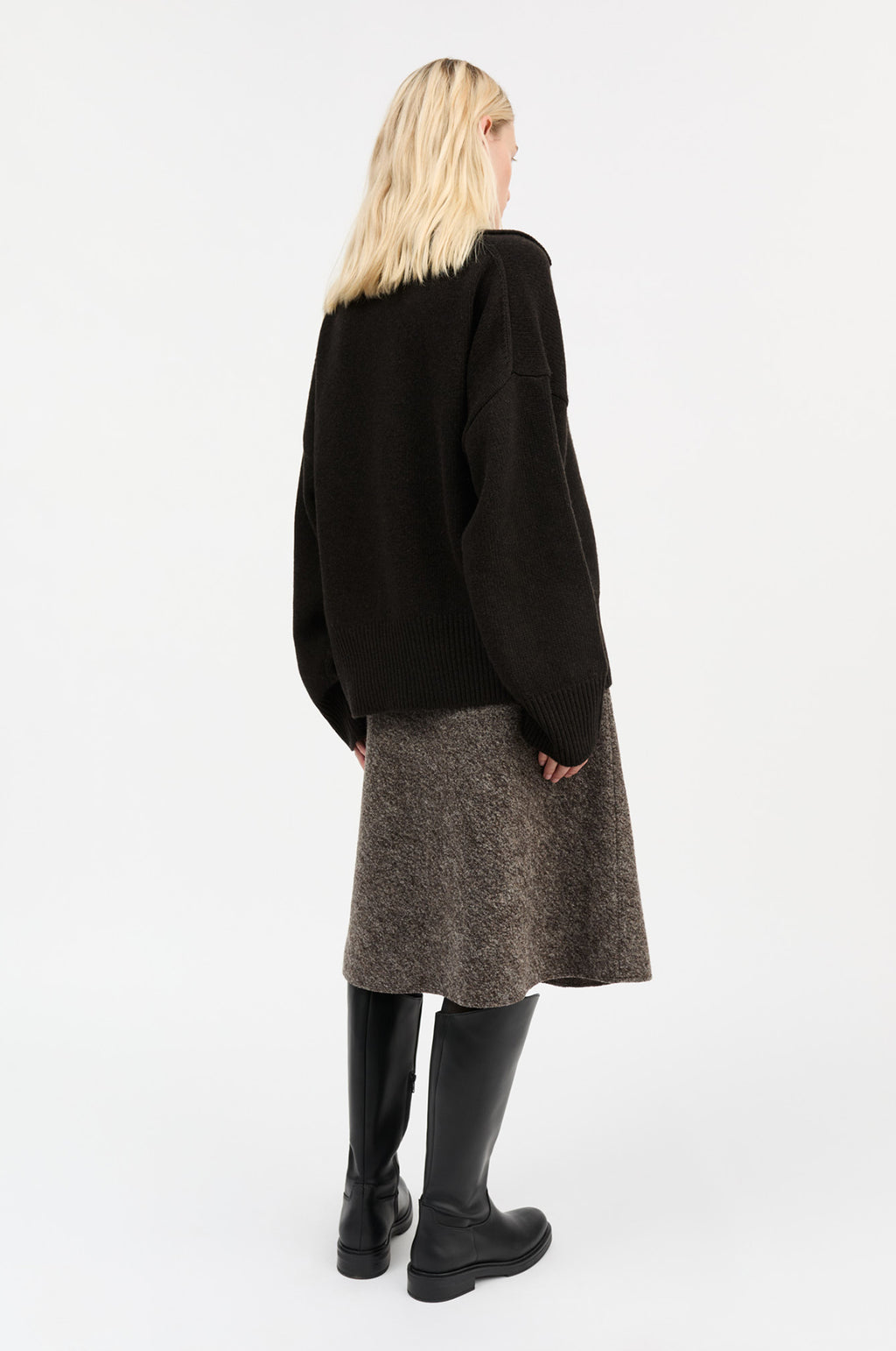 Dean V-Neck Jumper Deep Brown