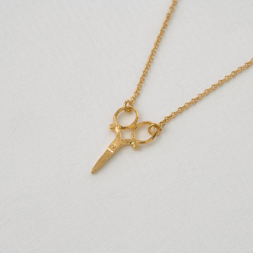 A.M. Little Inline Sewing Scissors Necklace Gold