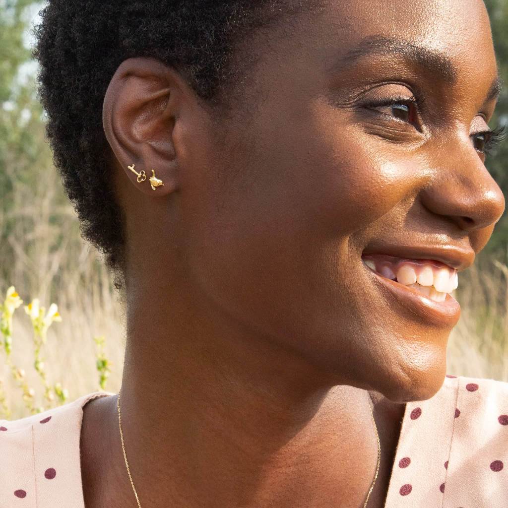 A.M. Teeny Tiny Garden Key Single Stud Earring 18ct Solid Gold