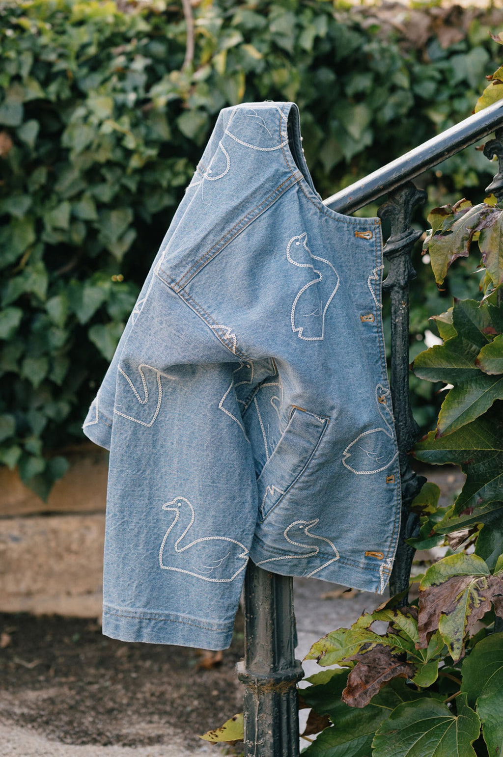 Swans Cropped Jacket Light Wash Denim
