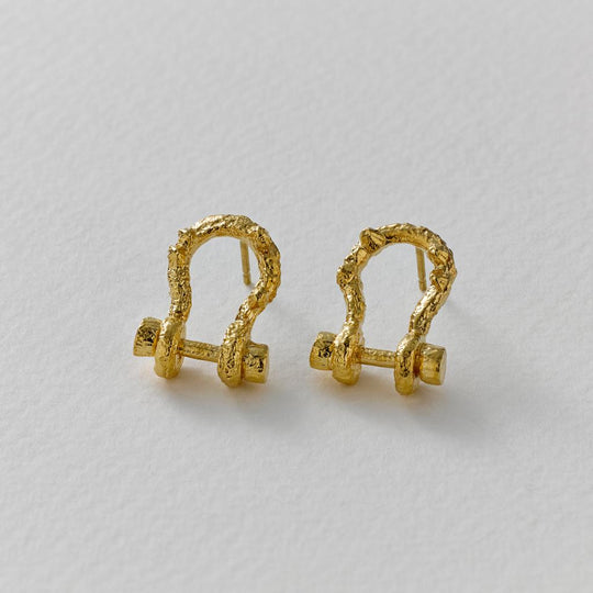 A.M. Aged Boatyard Link Stud Earrings Gold