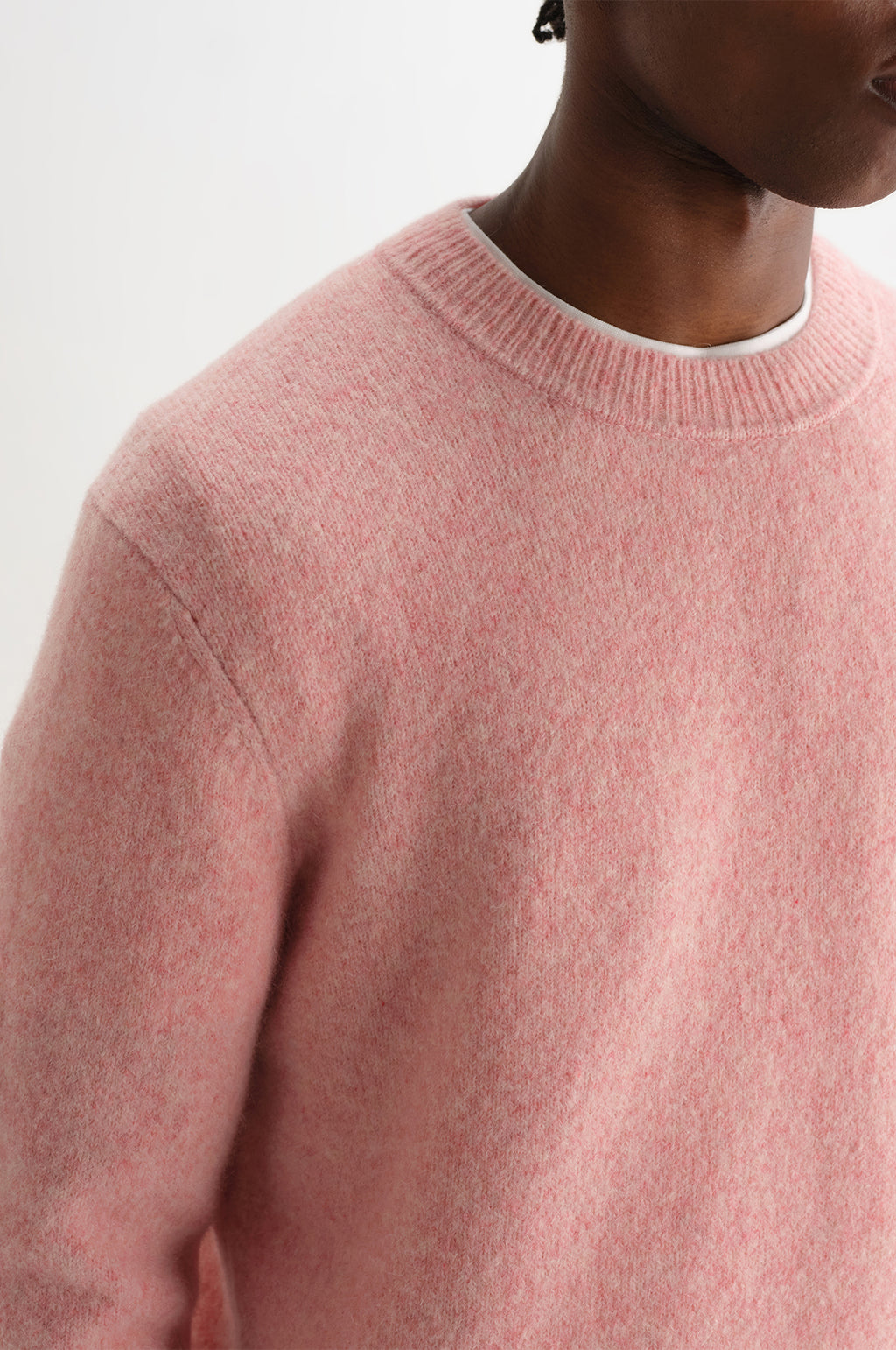 Wilde Crew Fluffy Wool Blend Pale Pink