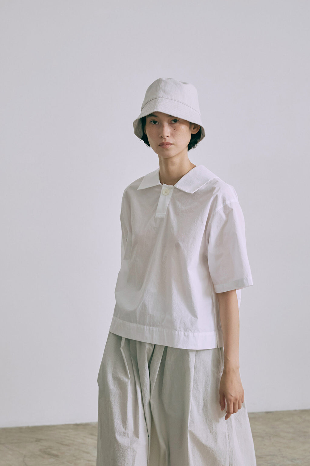 Twin-W Top White