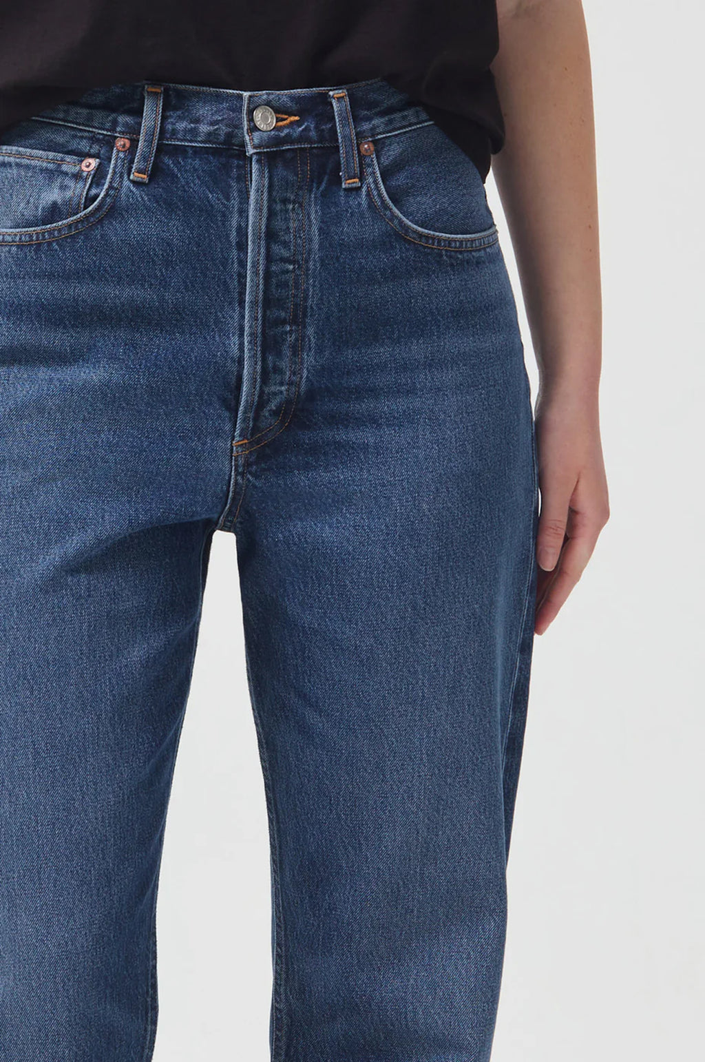 Review + Outfit Ideas: Agolde 90s Mid Rise Loose Fit Jeans