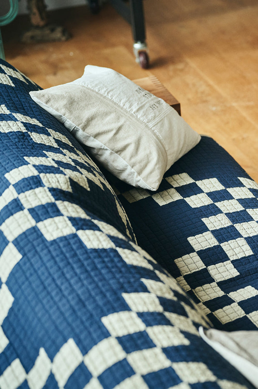 BasShu Patchwork Quilt in Navy Blue – The Hambledon