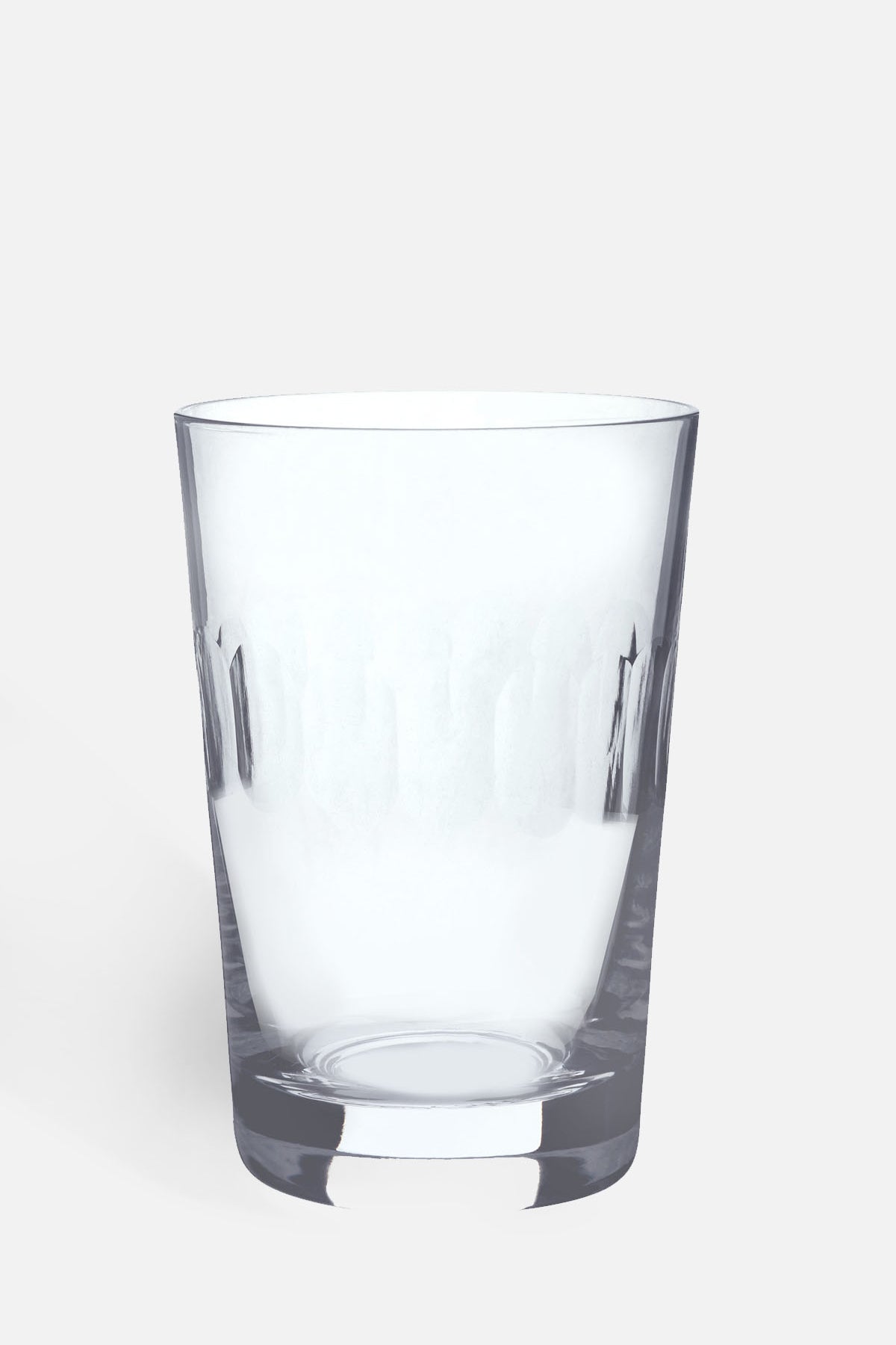 The Vintage List lens tumbler set with band of connected oval detailing.